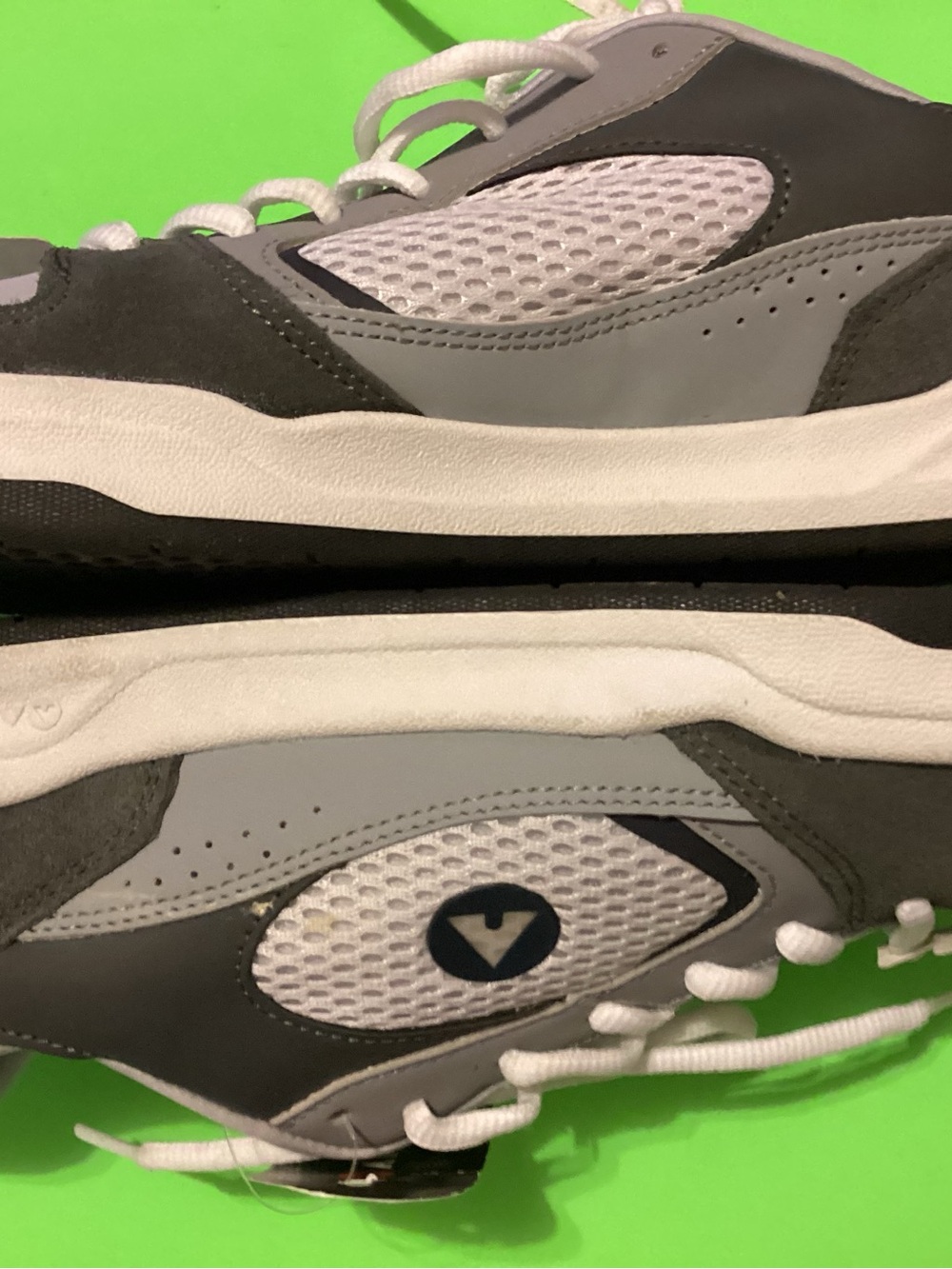 Airwalk Men's Sneakers 9 1/2 Grey no box - Picture 4 of 7